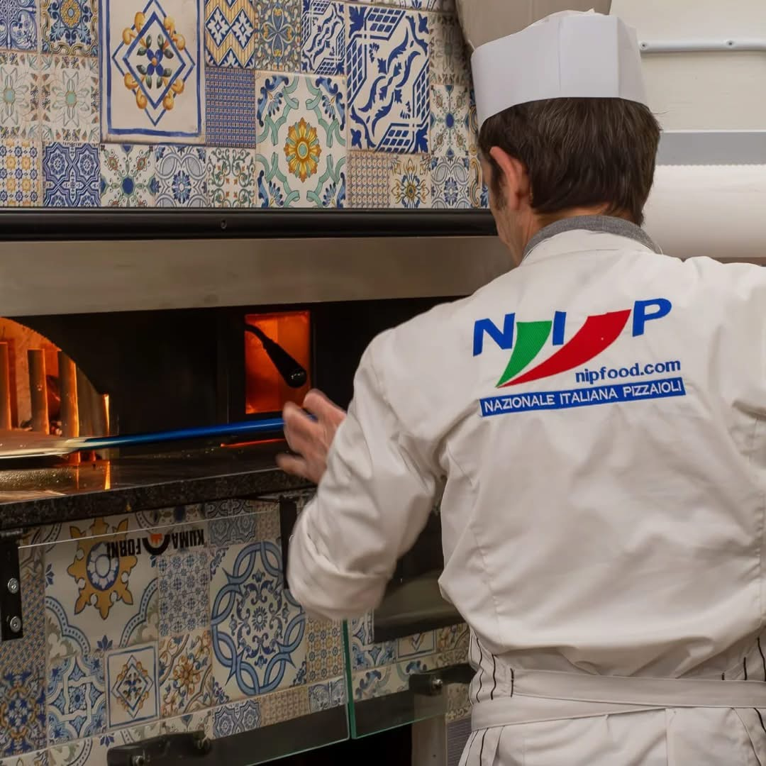Pizzaiolo al forno a legna
